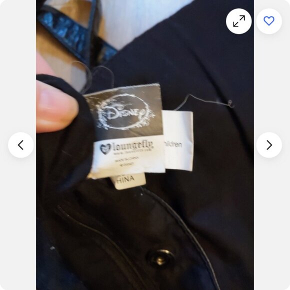 Loungefly Disney Alice in Wonderland Floral Messenger Bag, "That Way" Black - Picture 2 of 4